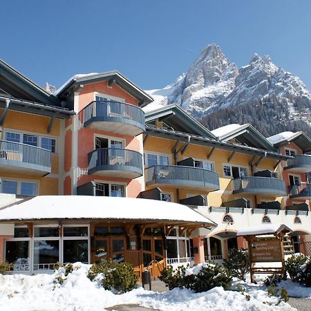 Sporting Aparthotel Сан-Мартино-ди-Кастроцца Экстерьер фото