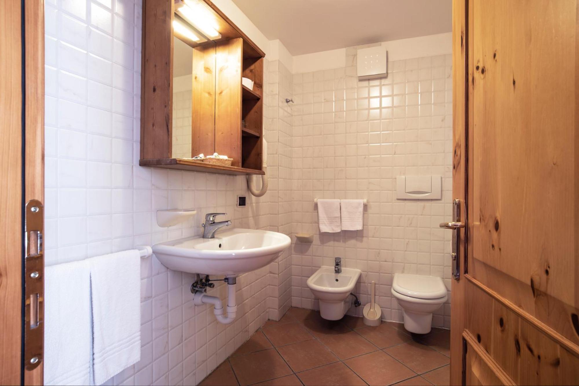 Sporting Aparthotel Сан-Мартино-ди-Кастроцца Экстерьер фото