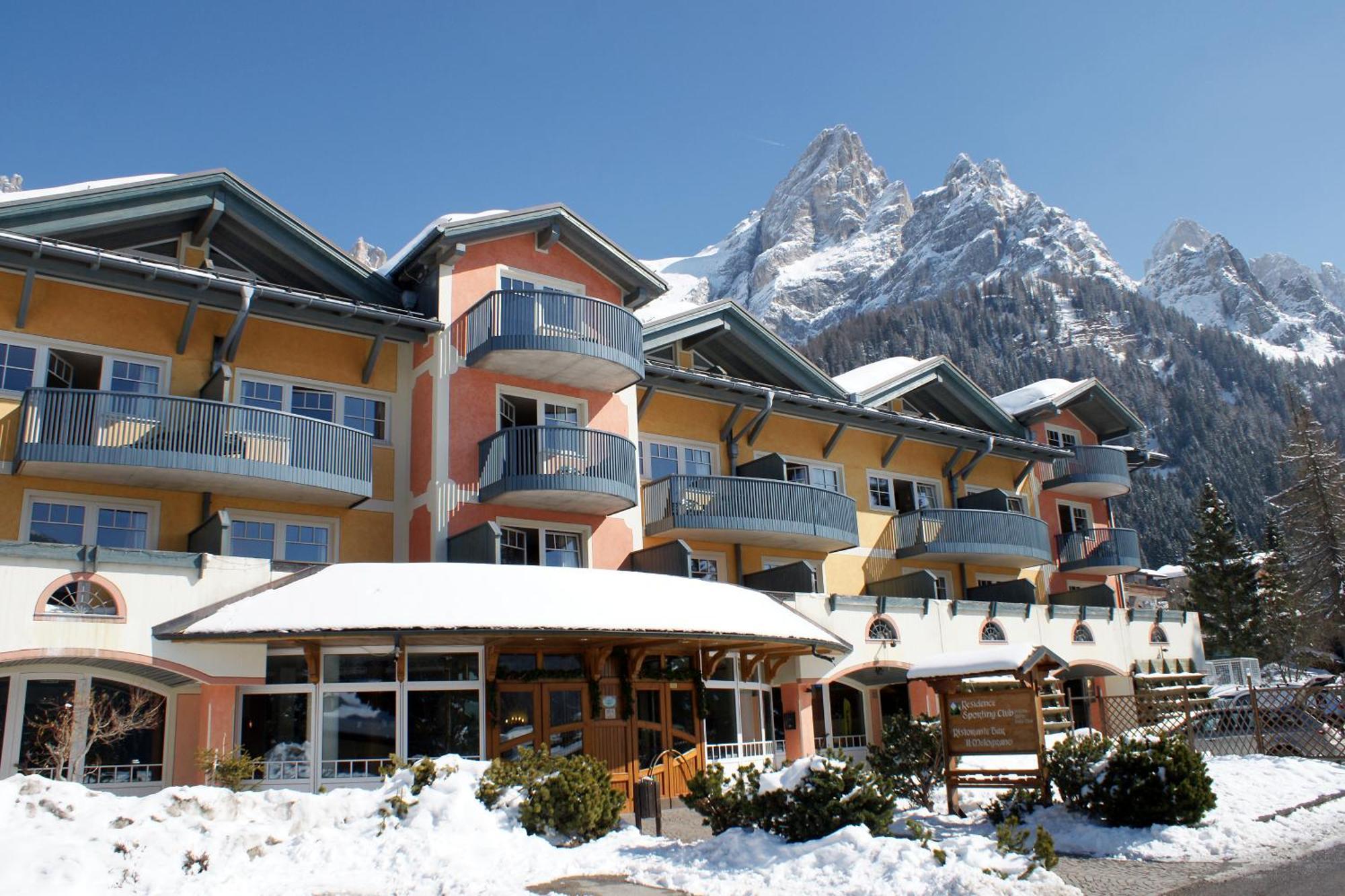 Sporting Aparthotel Сан-Мартино-ди-Кастроцца Экстерьер фото