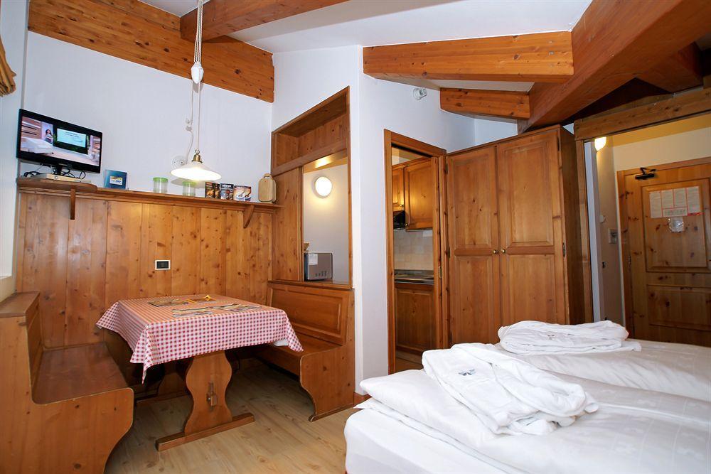 Sporting Aparthotel Сан-Мартино-ди-Кастроцца Экстерьер фото