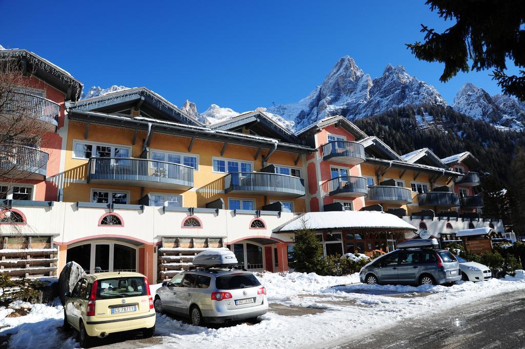 Sporting Aparthotel Сан-Мартино-ди-Кастроцца Экстерьер фото